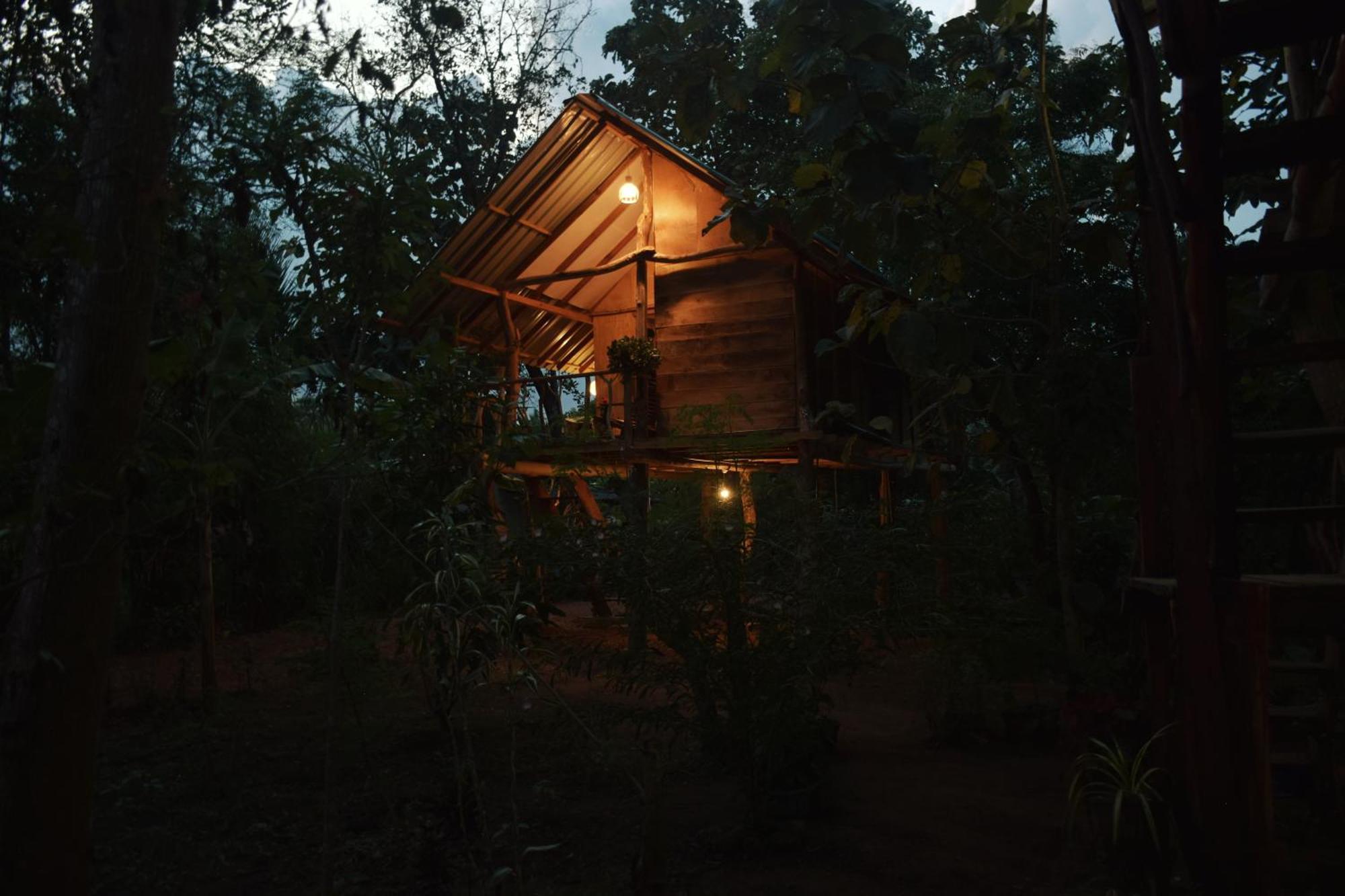 Ferienwohnung Akash Treehouse Sigiriya Exterior foto